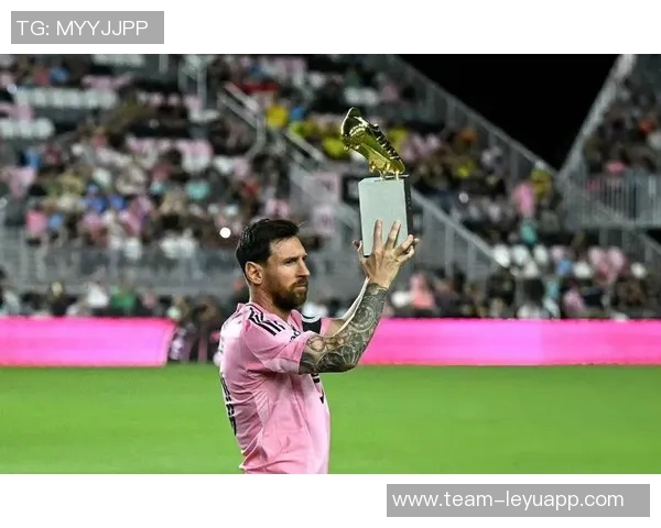 梅西中场精准长传助攻阿连德双响助球队取胜 梅西中场精准长传助攻阿连德双响助球队取胜