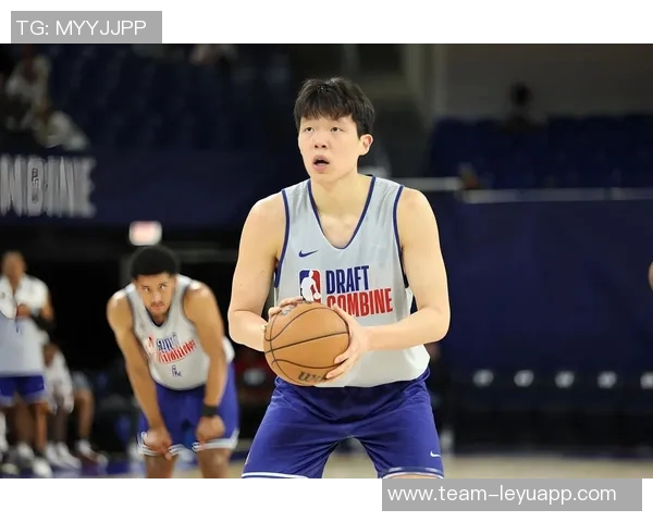 尼克斯抢断如潮比赛强度让杨瀚森面临被动局面分析